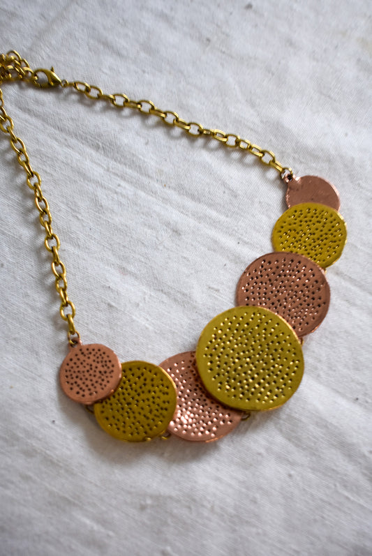 Bubbles statement necklace