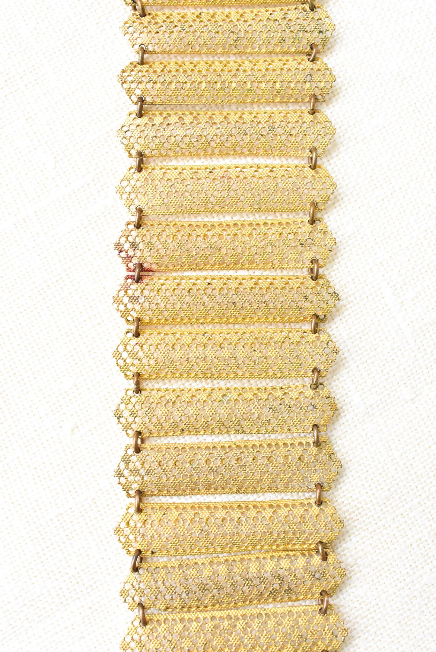 Vintage golden filigree bracelet