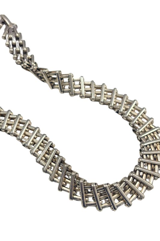 Beautifully made chunky chain necklace