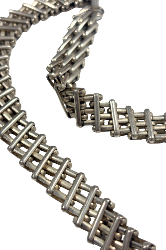 Beautifully made chunky chain necklace