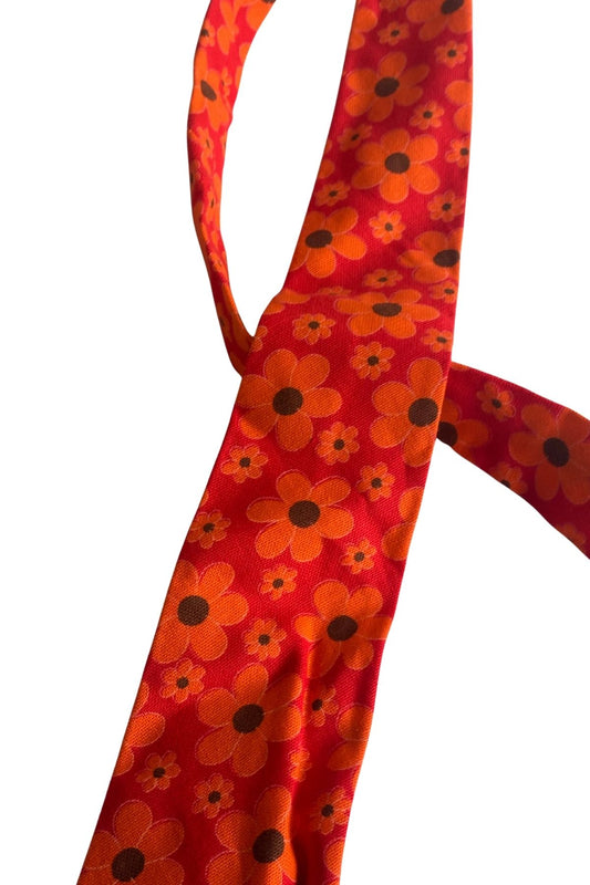 Retro orange flowers tie