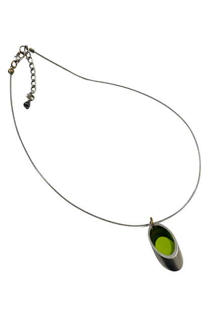 Retro lime green wire necklace