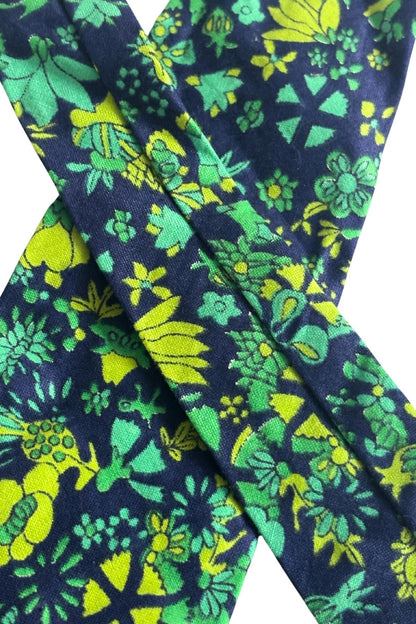 Green blue funky flowers tie