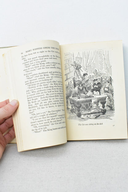 Vintage 1940's "Mary Poppins Opens the Door" by P. L. Travers