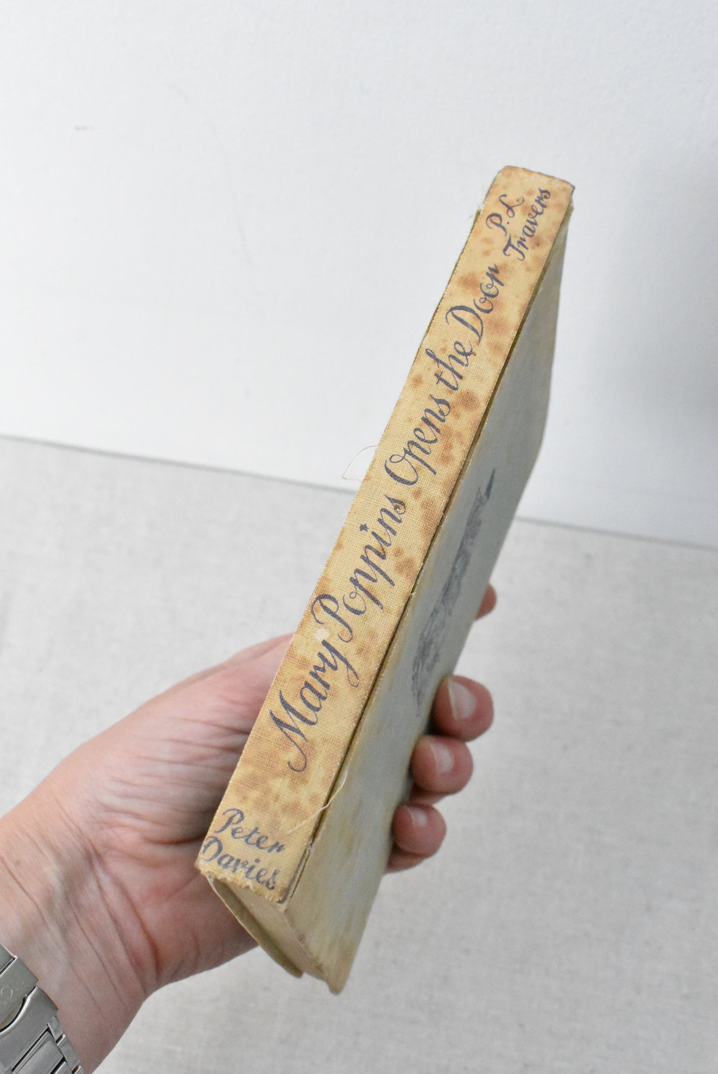 Vintage 1940's "Mary Poppins Opens the Door" by P. L. Travers