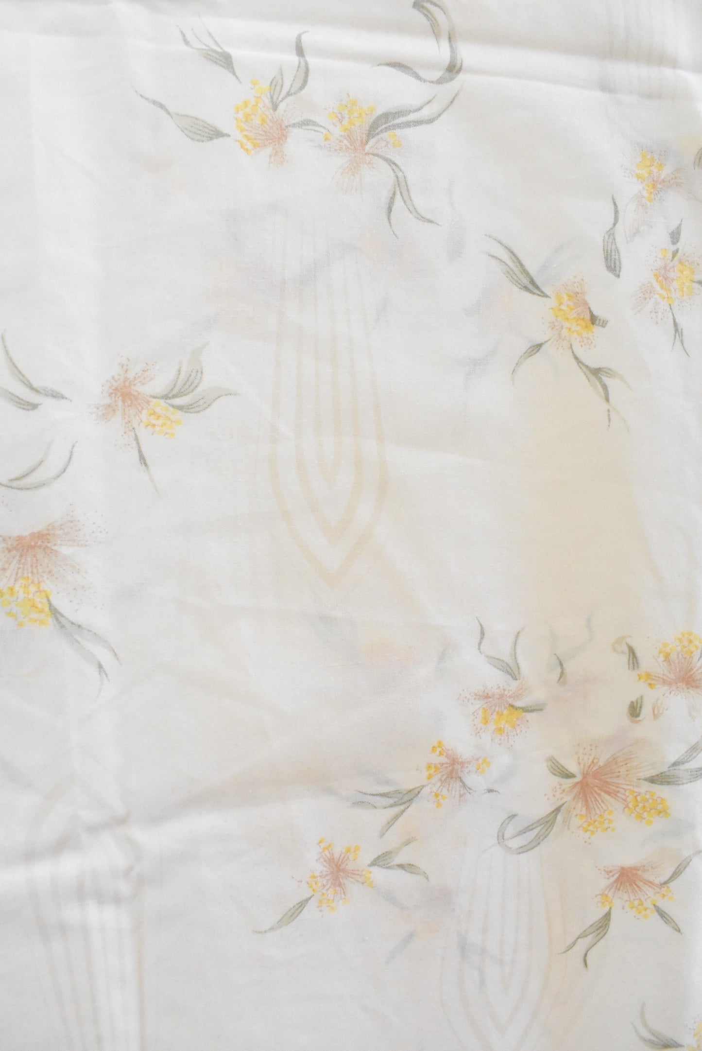 2 Retro queensize flat sheets