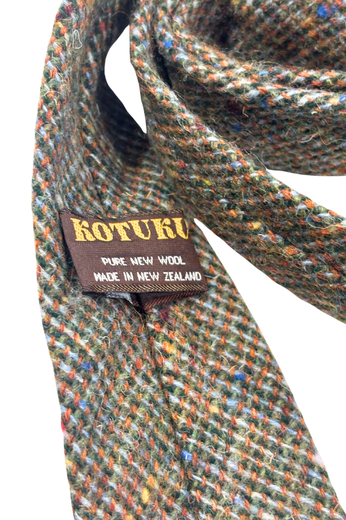 Kotuku pure new wool NZ made colourful specks tie