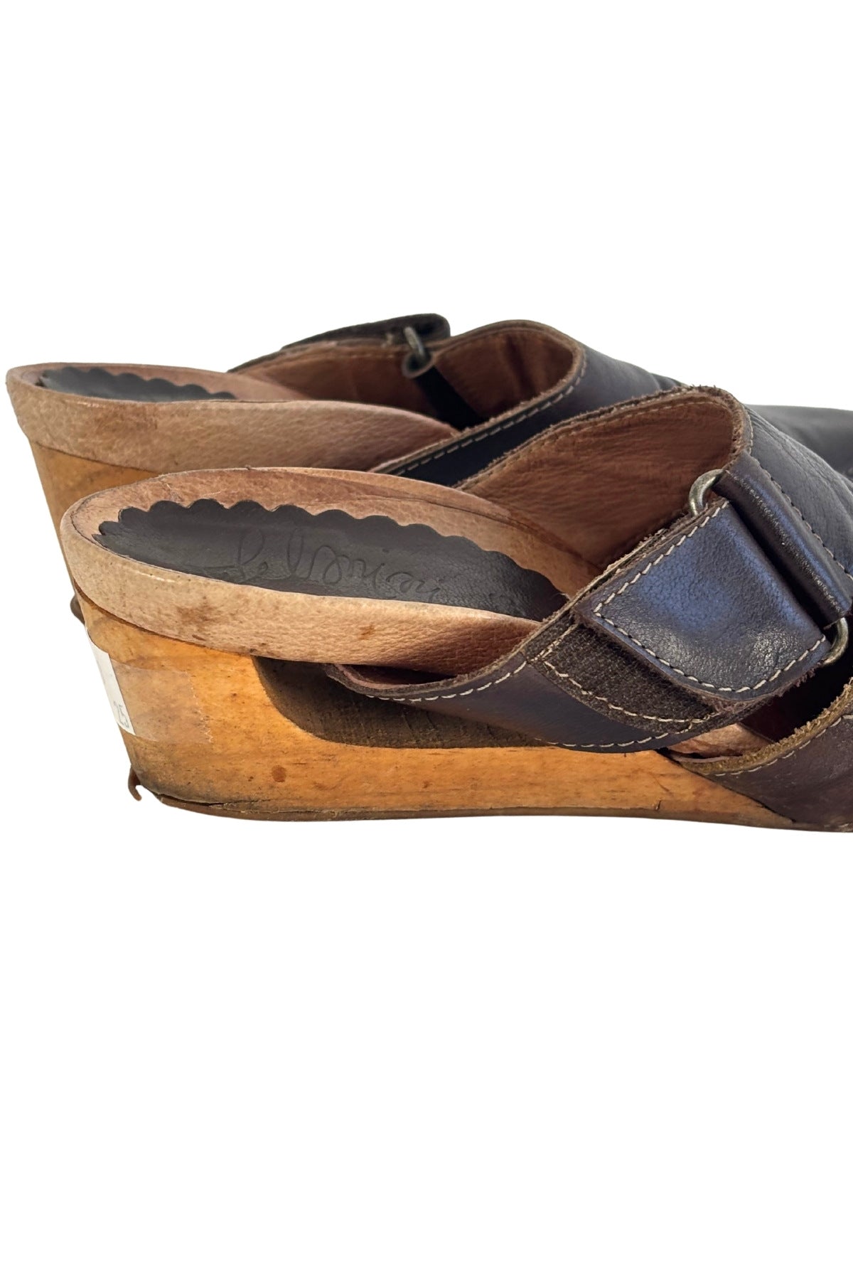 Brown leather sandals, 36