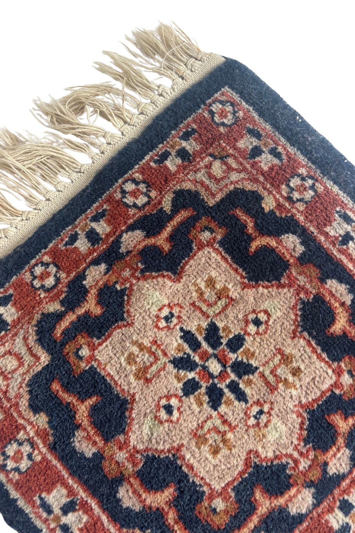 Mini wool rug placemat