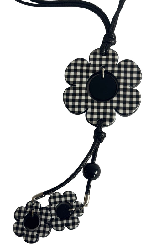 Checkered flowers statement necklace