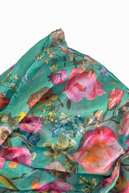 Beautiful spring flowers scarf