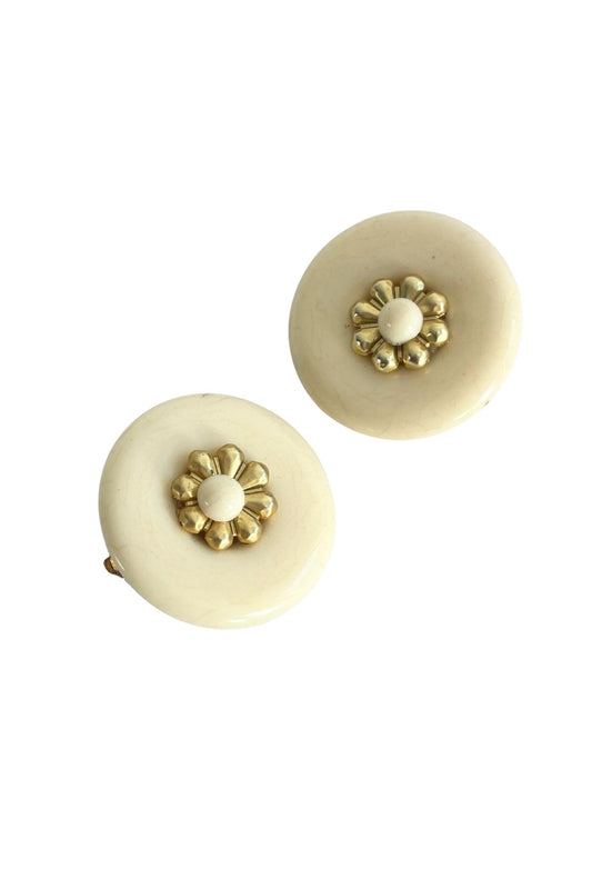 Vintage circle flower clip on earrings
