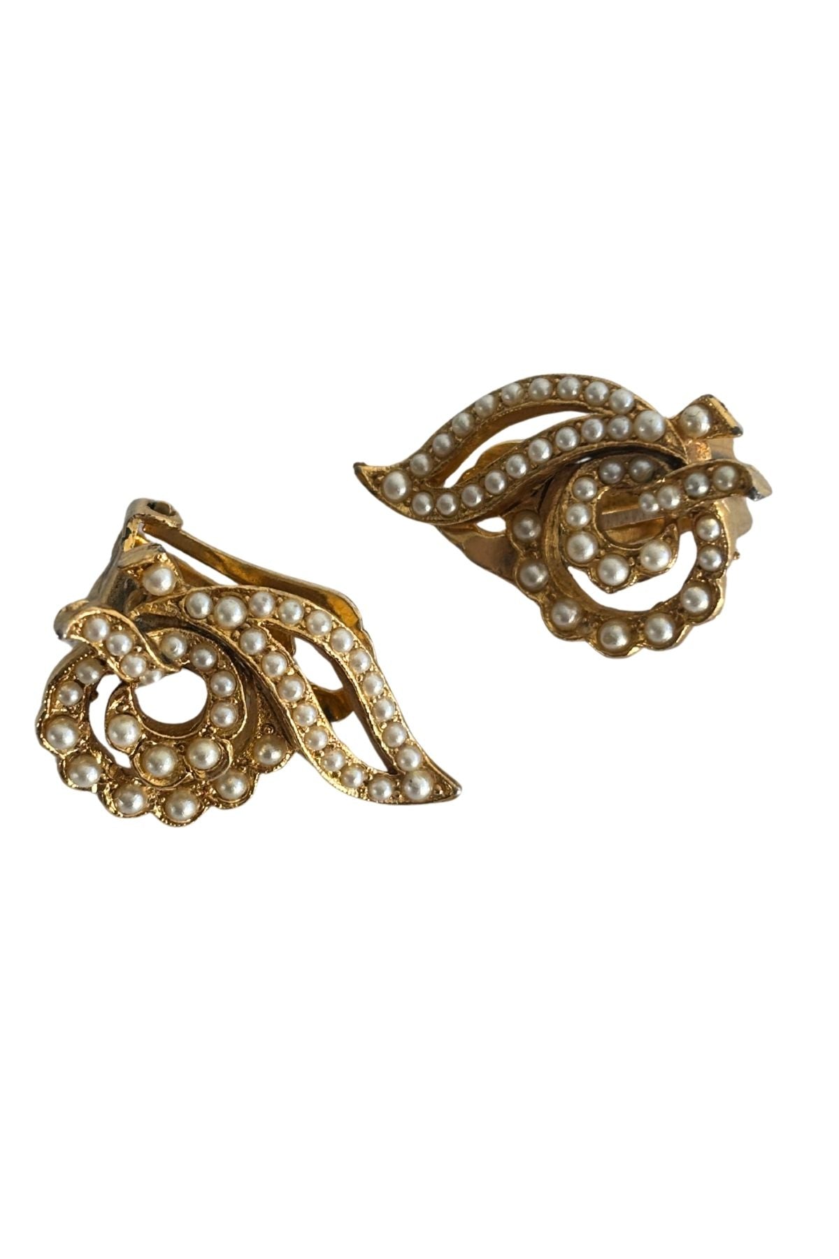 Vintage faux pearl clip on earrings