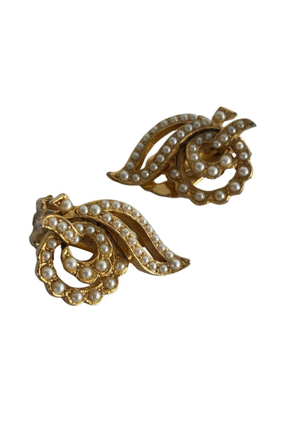 Vintage faux pearl clip on earrings