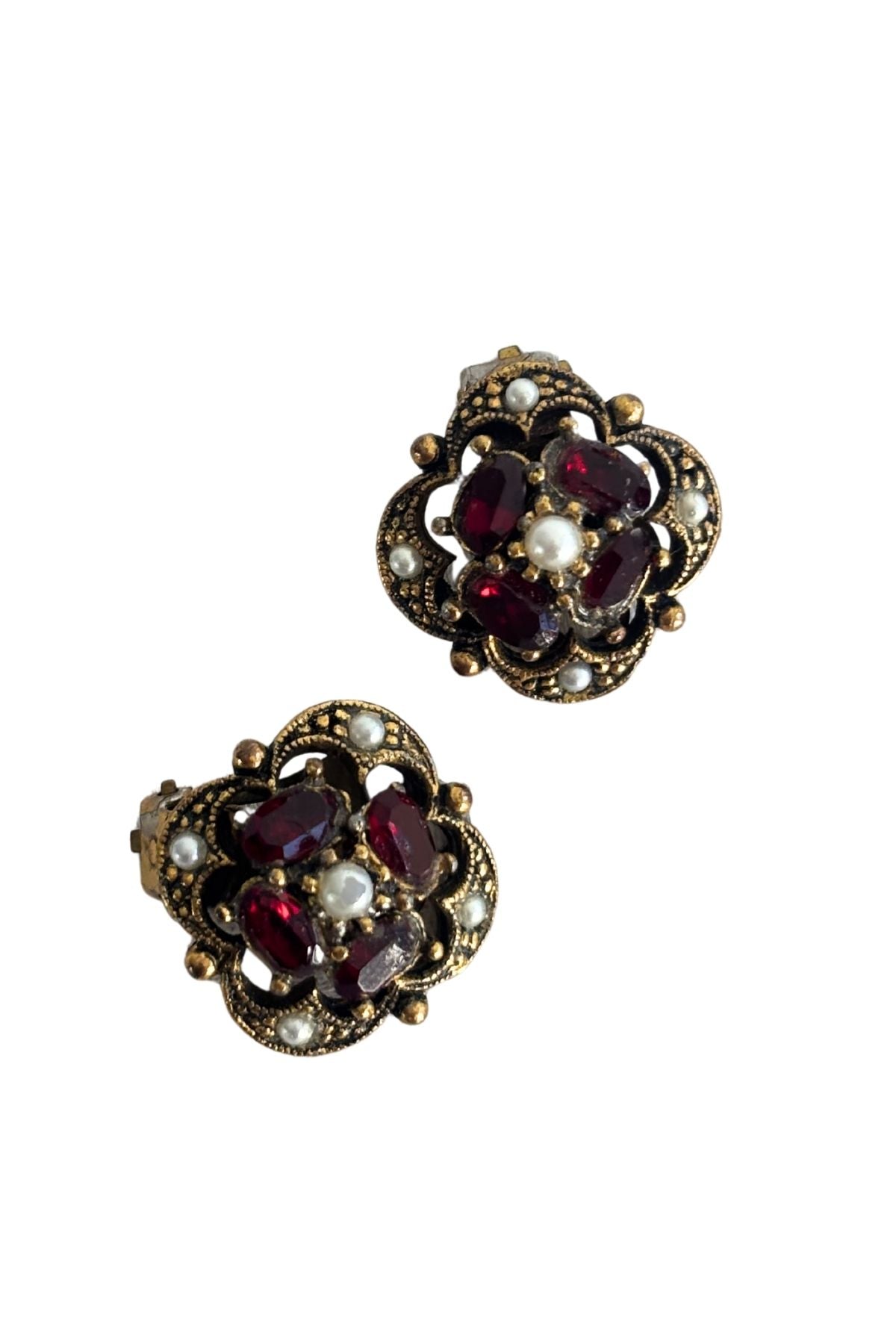 Vintage regal costume jewellery clip on earrings