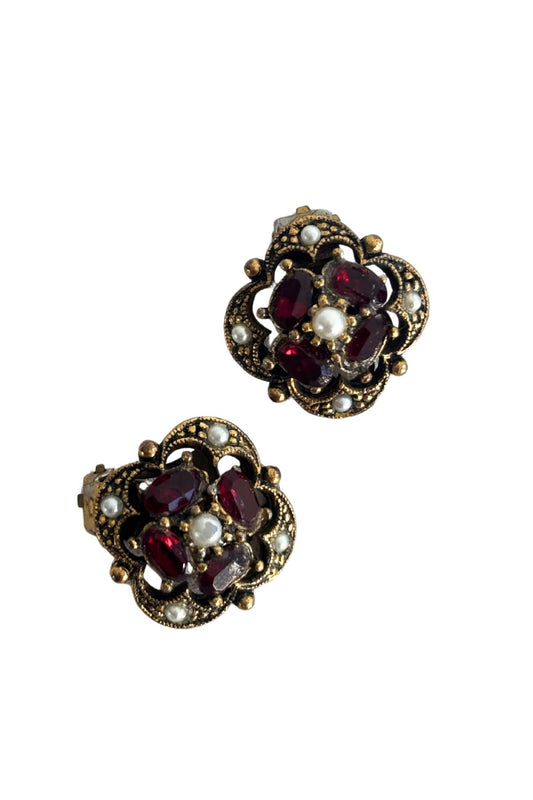 Vintage regal costume jewellery clip on earrings