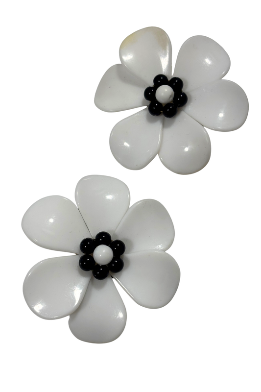 Vintage flower clip-on earrings