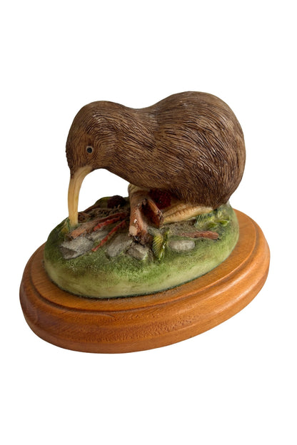 Southern Scenes NZ made kiwi figurine