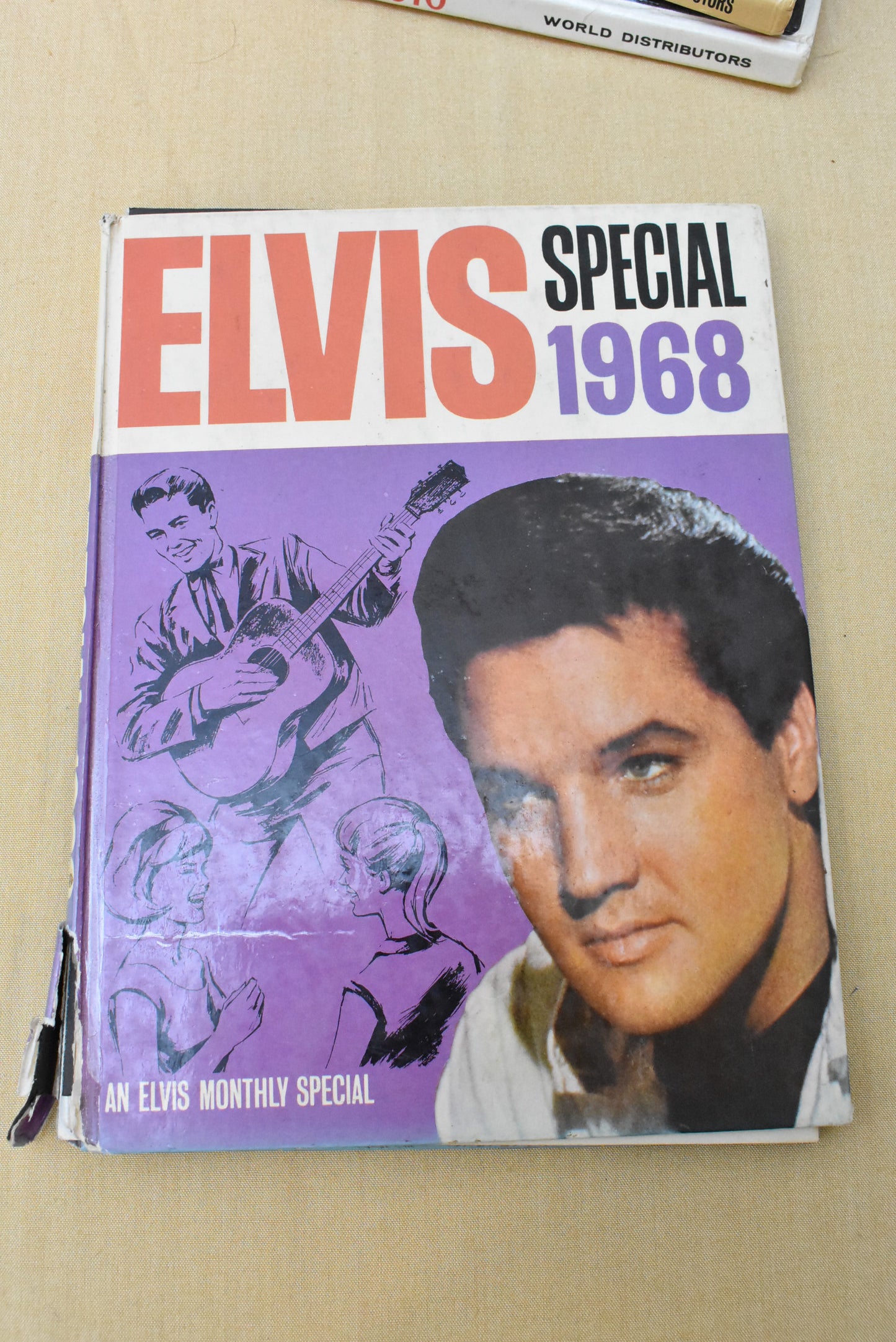 5x Vintage Elvis Special books