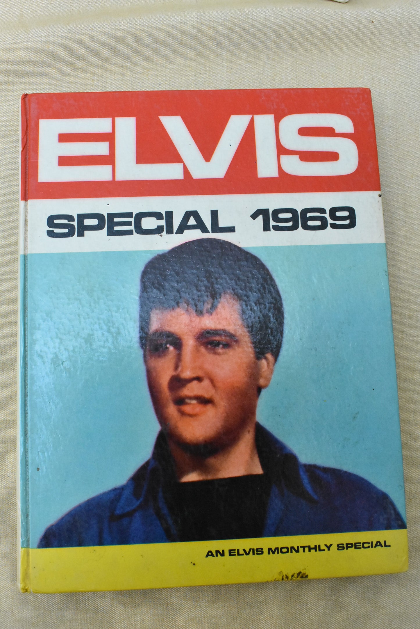 5x Vintage Elvis Special books