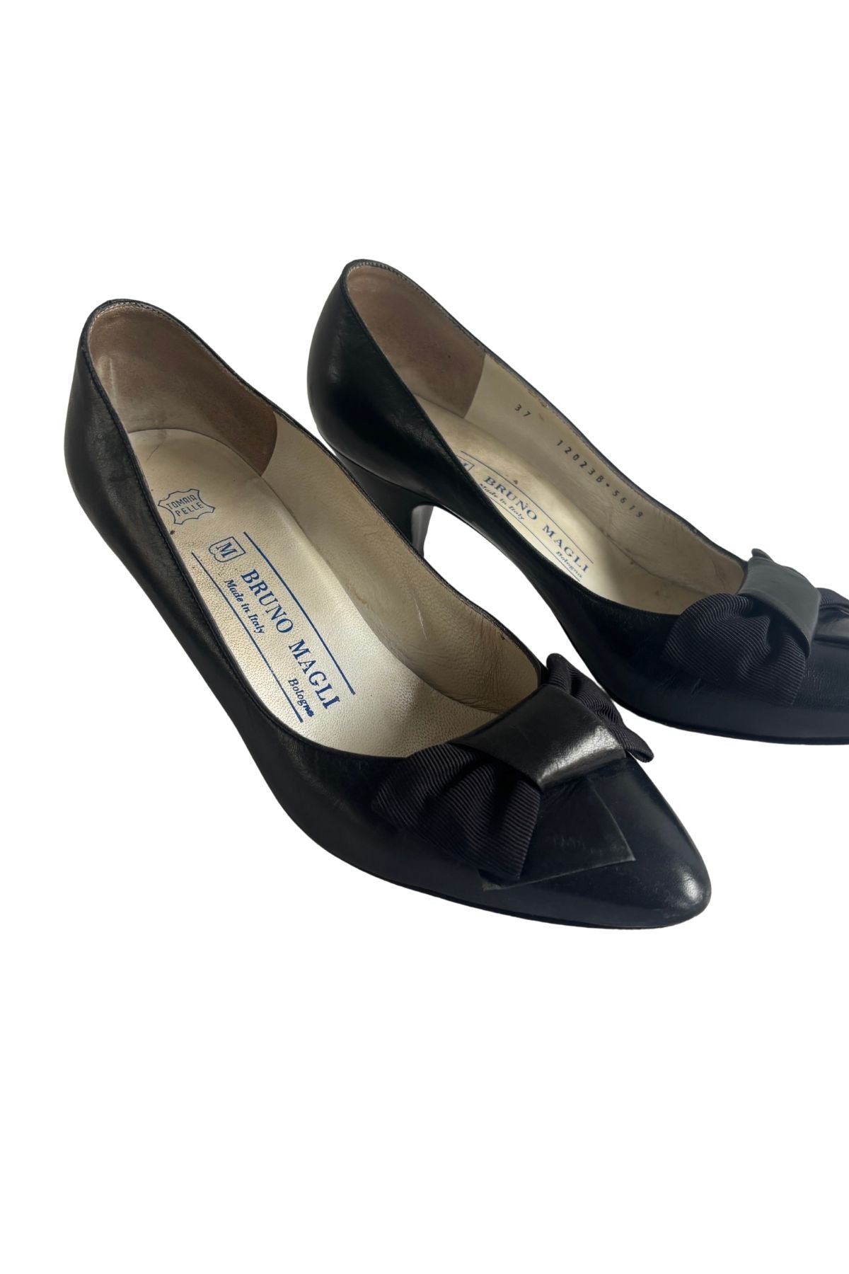 Bruno Magli Italian made leather kitten heels, 37