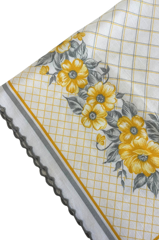 Vintage yellow flowers square tablecloth