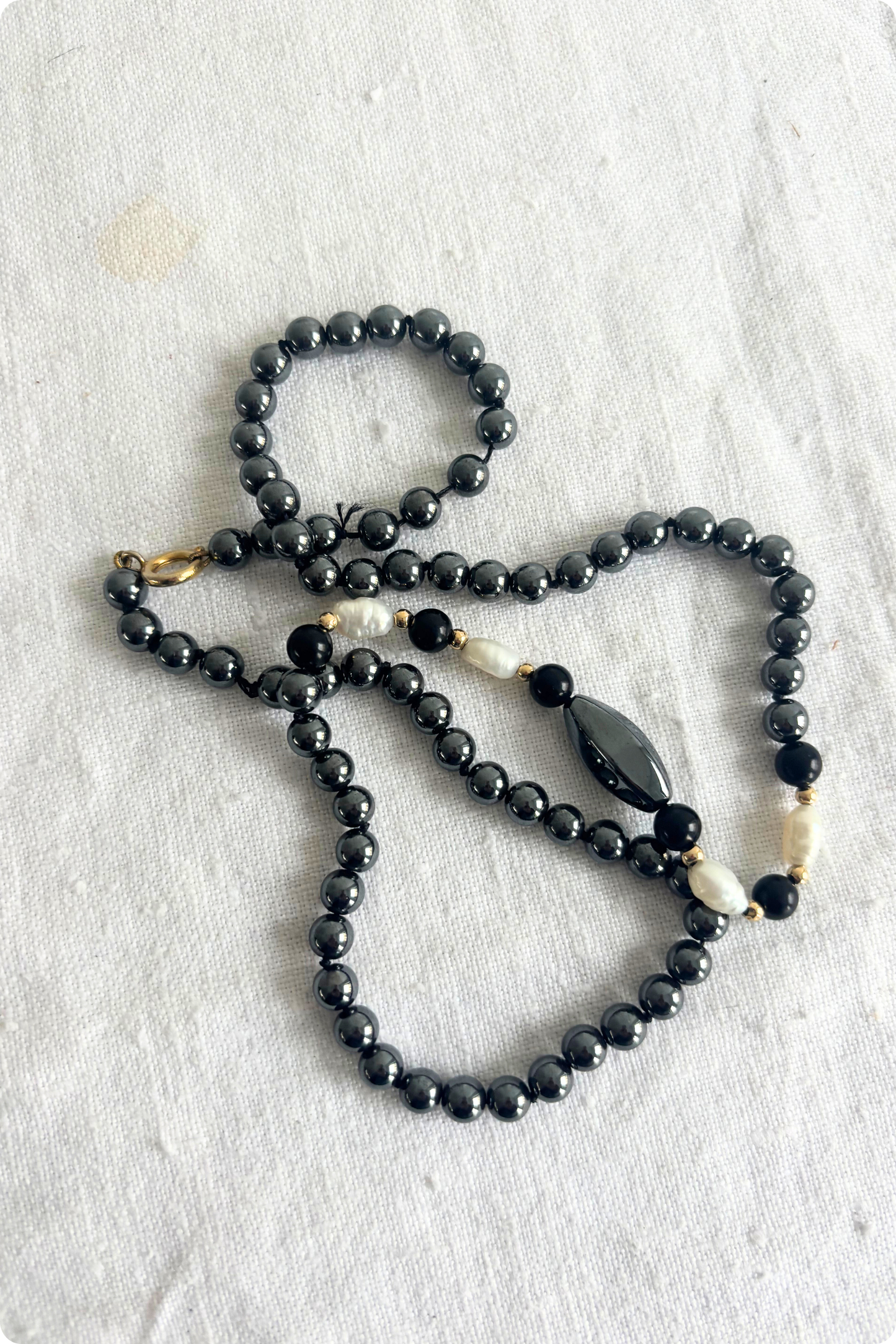 Cultured pearl beaded necklace