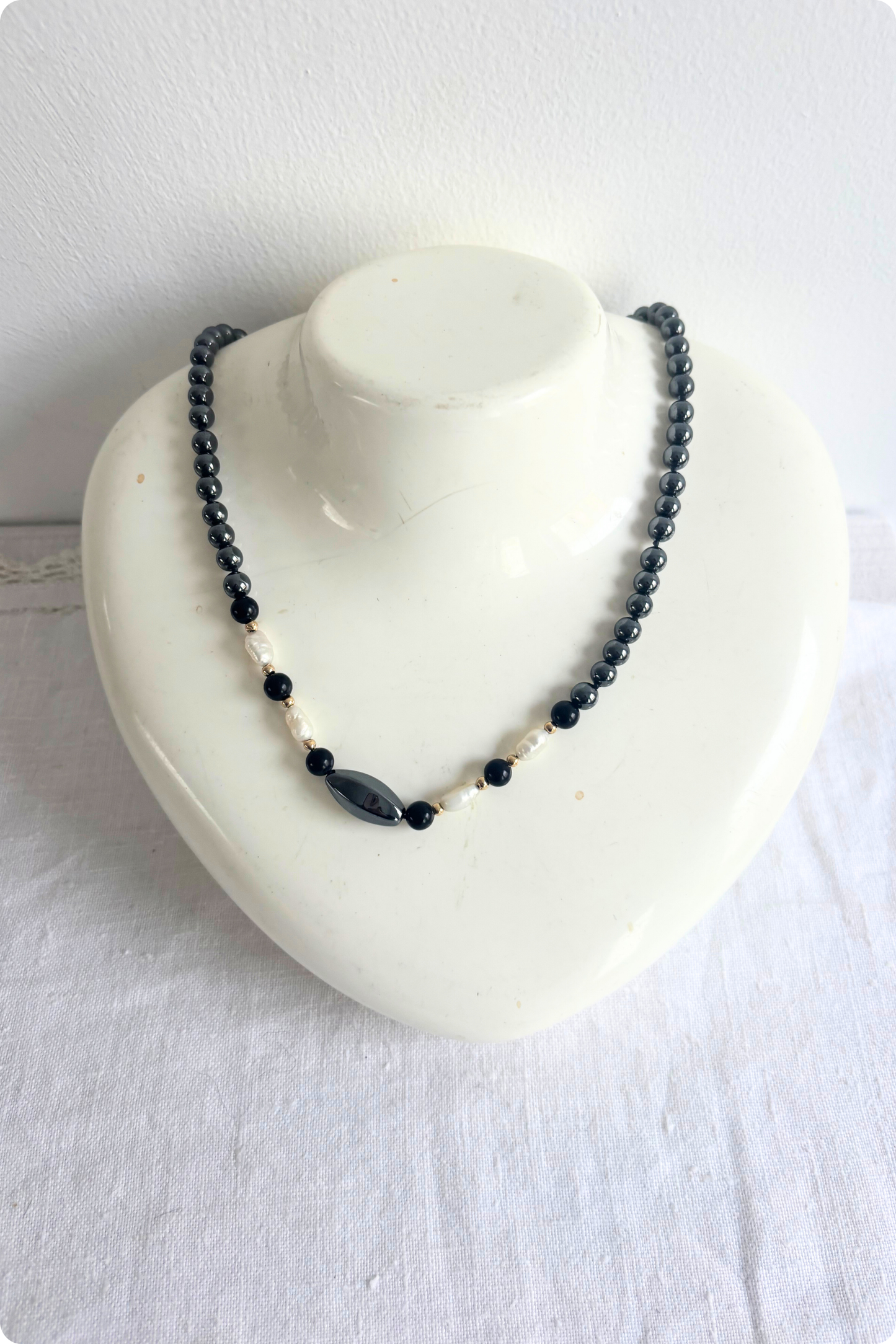 Cultured pearl beaded necklace