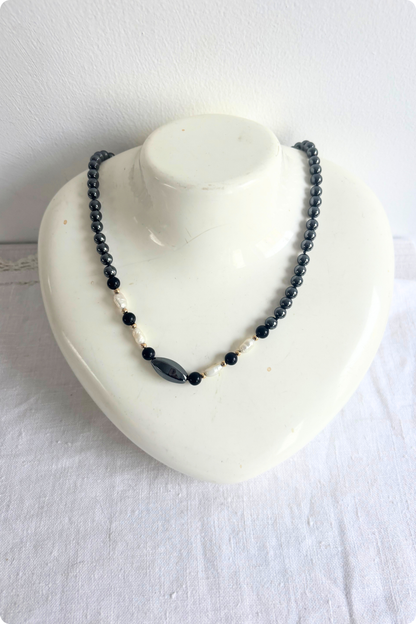 Cultured pearl beaded necklace