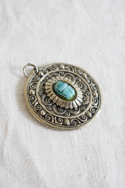 Large metal regal pendant