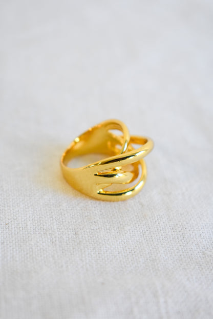 Chunky golden knot ring