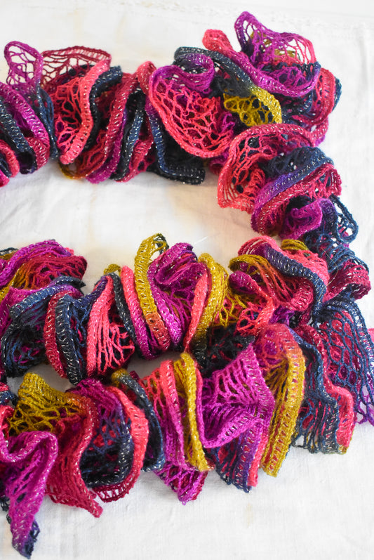 Groovy circular crochet scarf