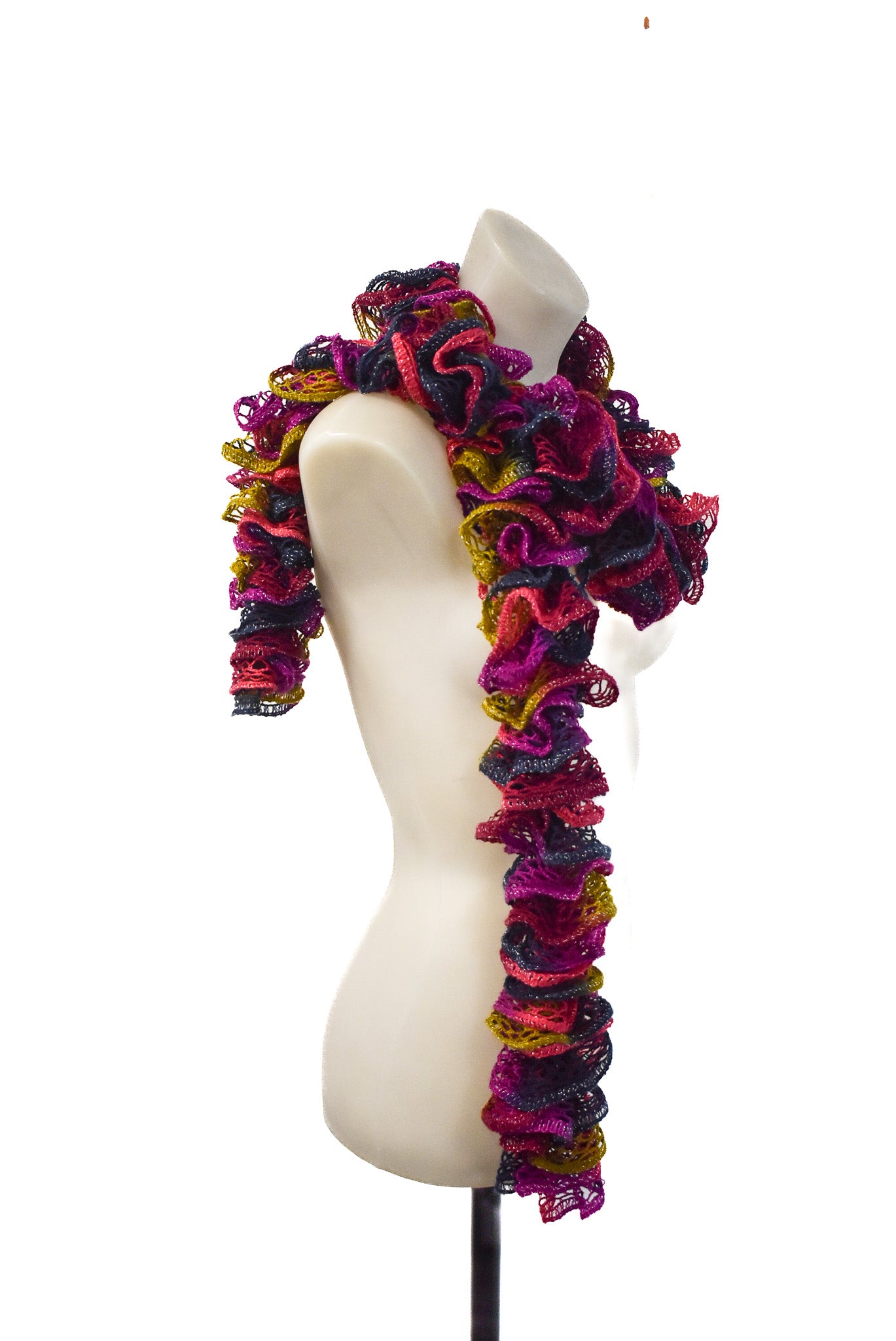 Groovy circular crochet scarf