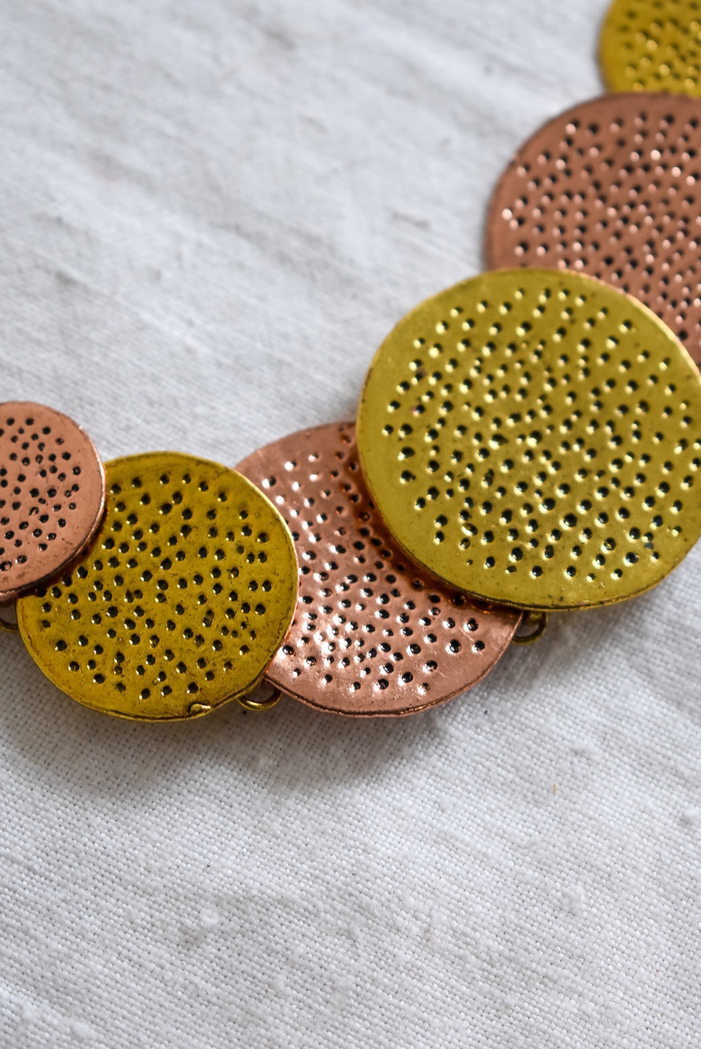 Bubbles statement necklace