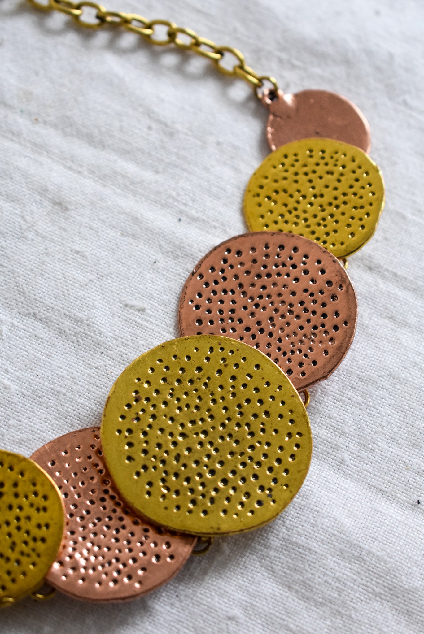 Bubbles statement necklace