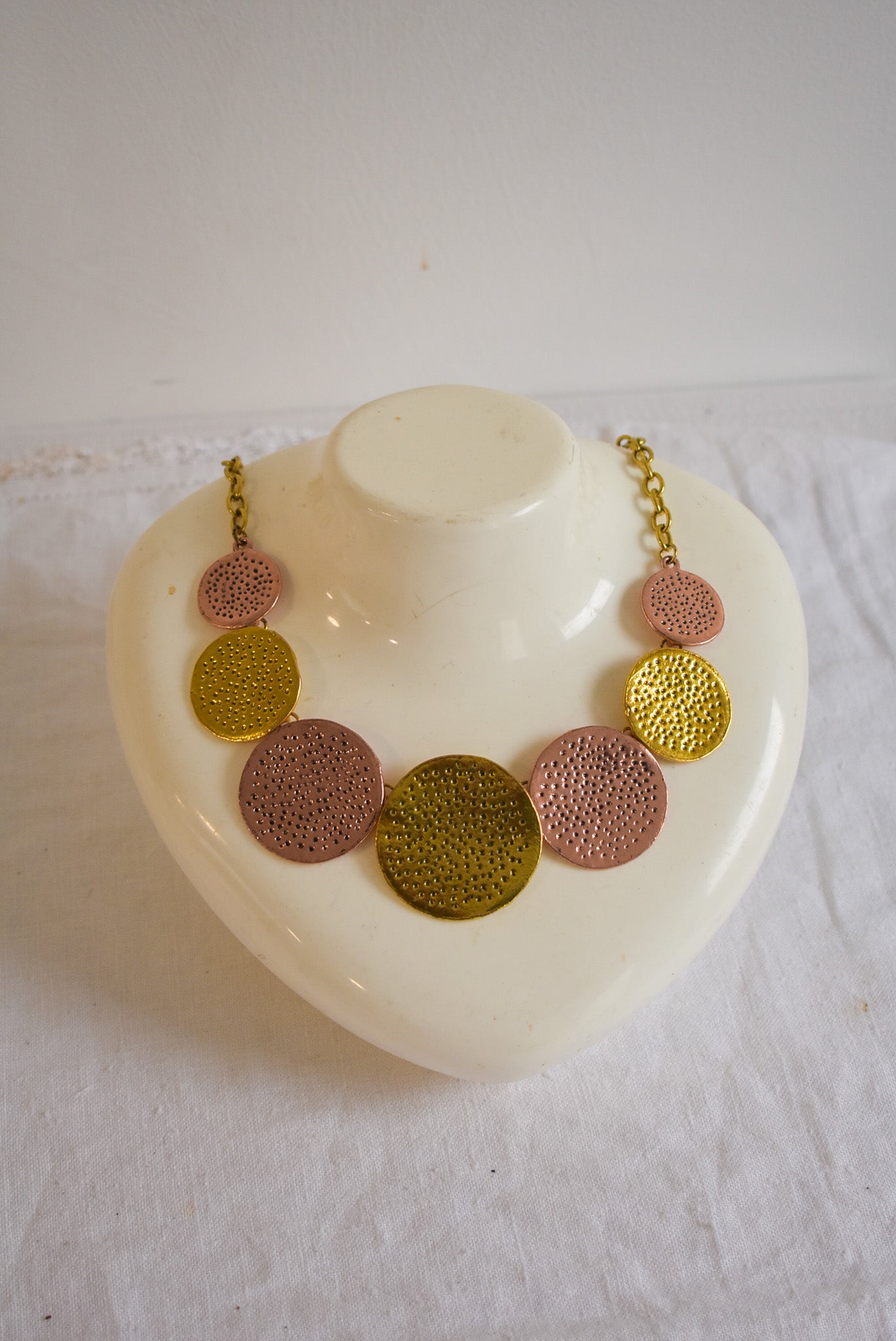Bubbles statement necklace