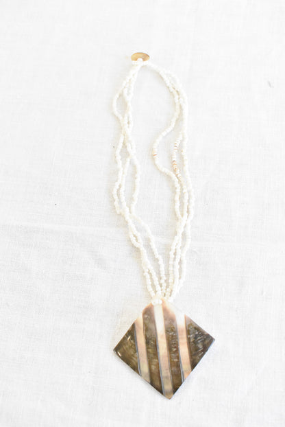 Gorgeous shell statement necklace