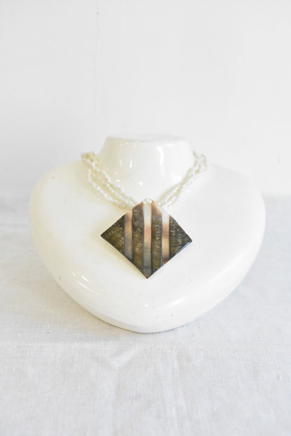 Gorgeous shell statement necklace