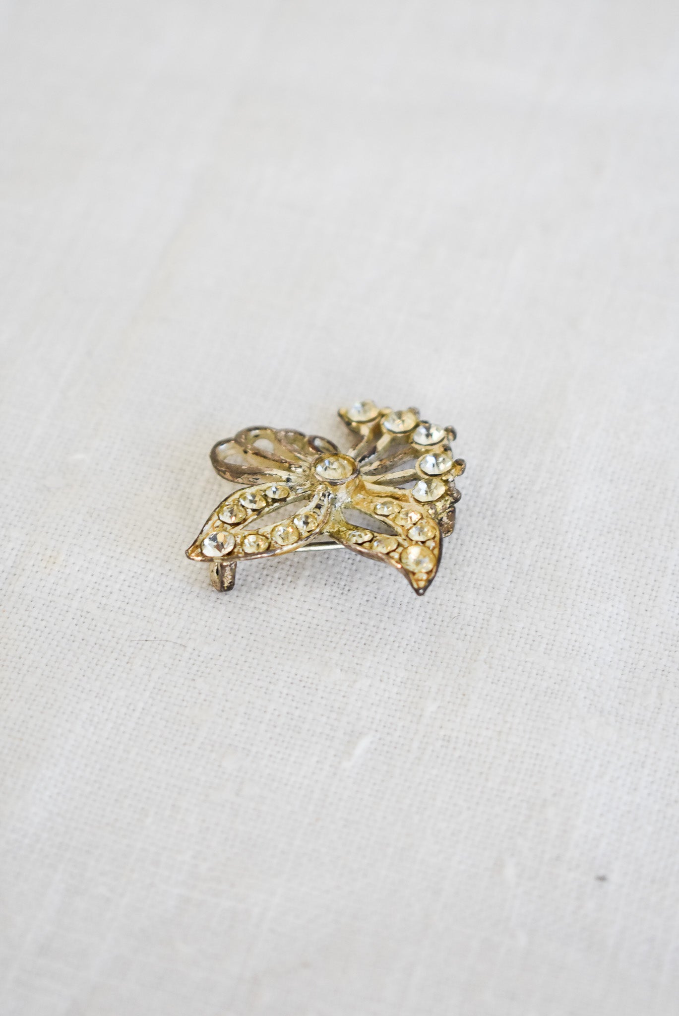 Vintage art deco brooch