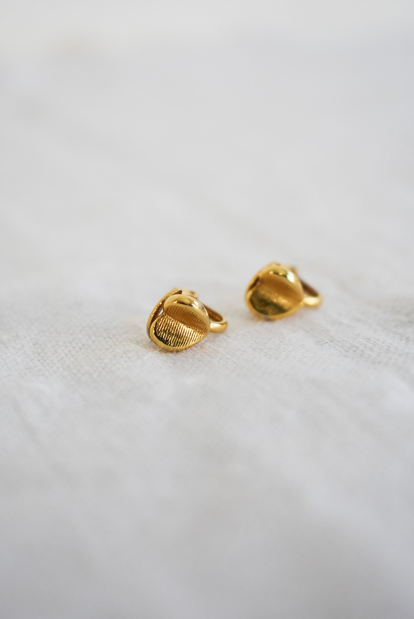 Adorable heart clip on earrings