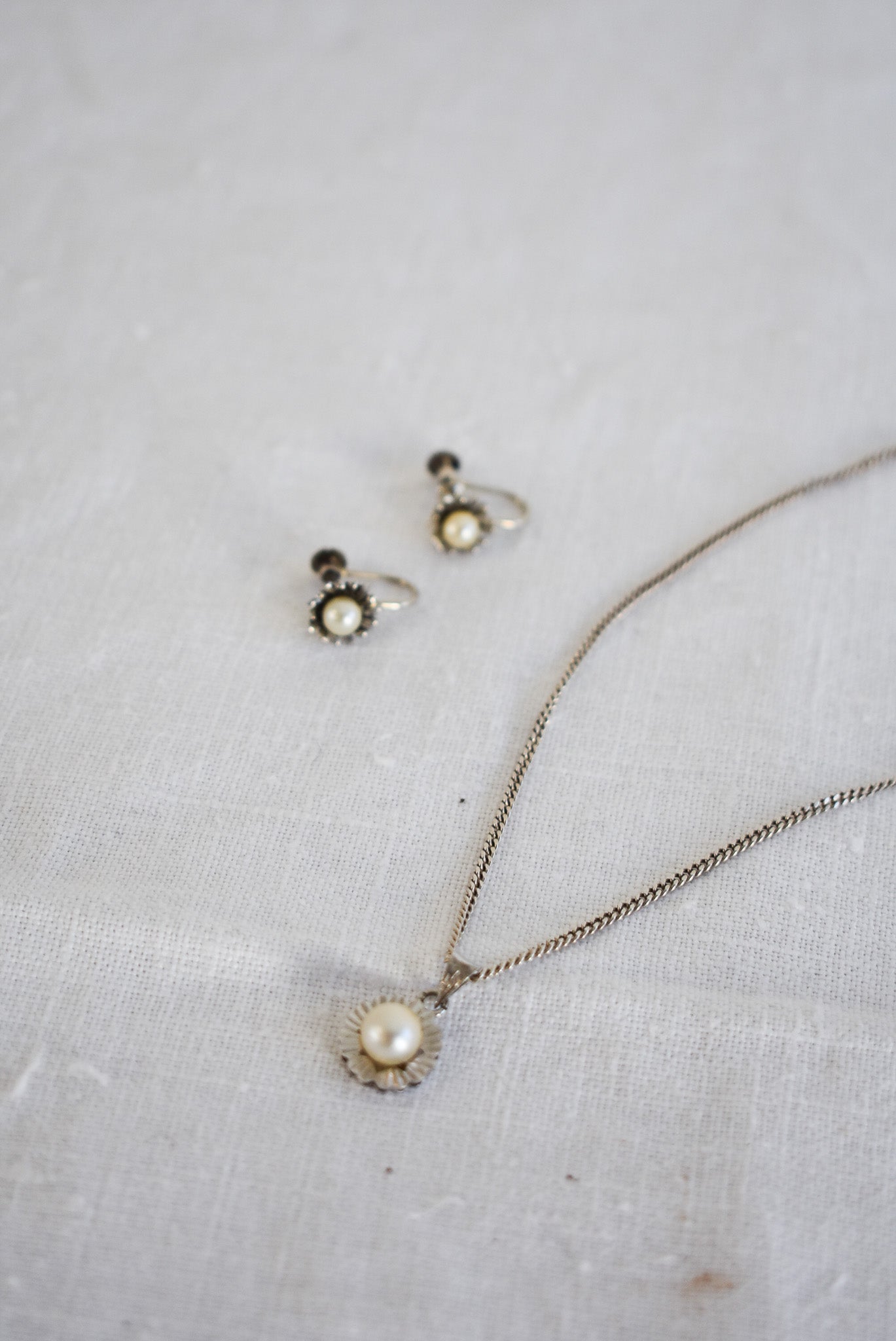 835 Silver + pearl jewellery set