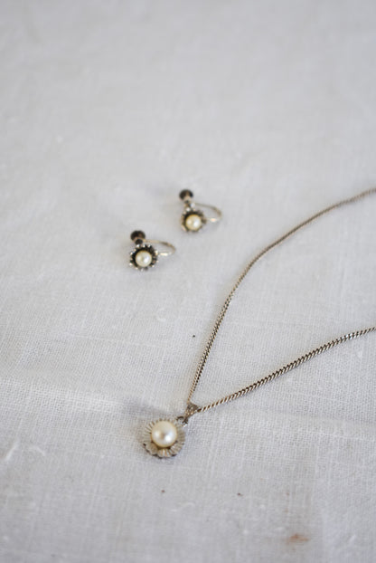 835 Silver + pearl jewellery set