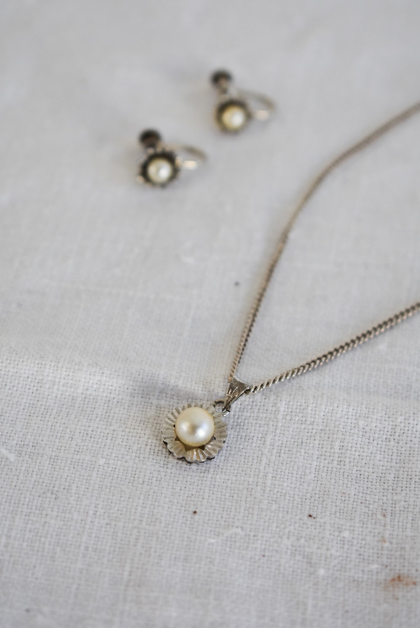 835 Silver + pearl jewellery set