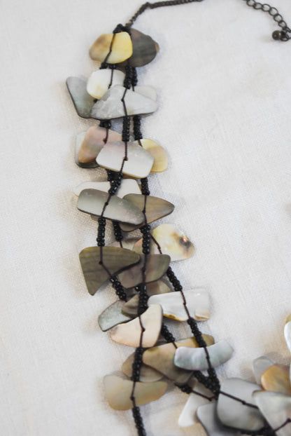 Beautiful chunky shell necklace