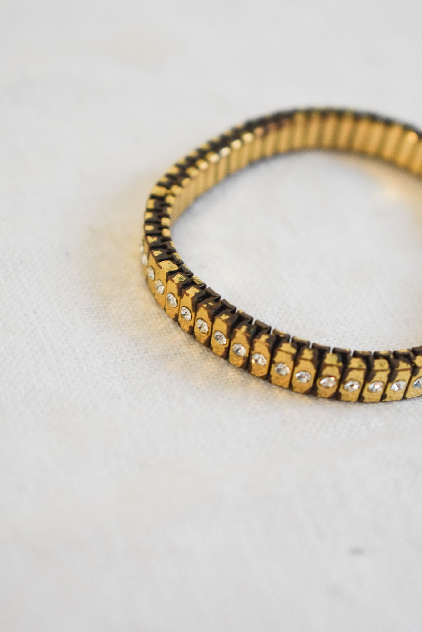 Glitzy gold toned bracelet